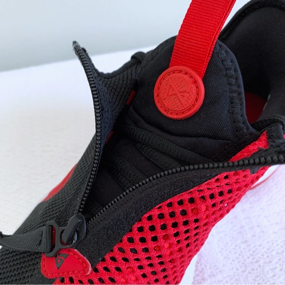 Nike Air PG 4 Basketball Athletic Shoes - Picture 10 of 16